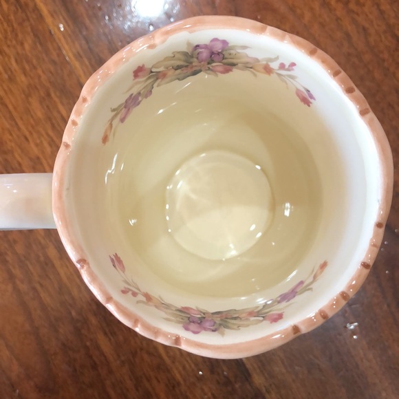 Cracker Barrel Easter Traditions Ceramic Mug 4 1/2” - Picture 5 of 7